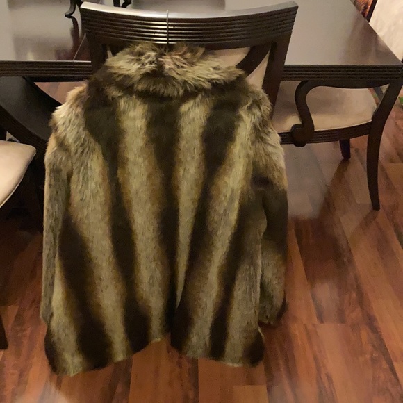 Coat - Picture 2 of 3